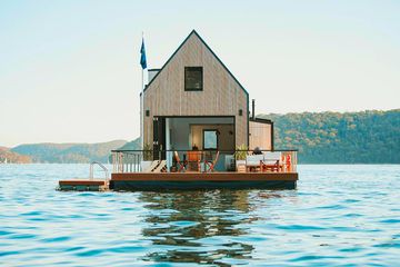 Glamping Hub listing of Floating Australian Villa