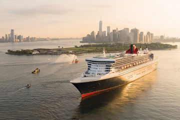 Cunard Queen Mary 2 in NYC