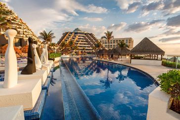 The pool at Paradisus Cancun
