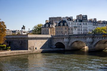 Pont Neuf in Paris
